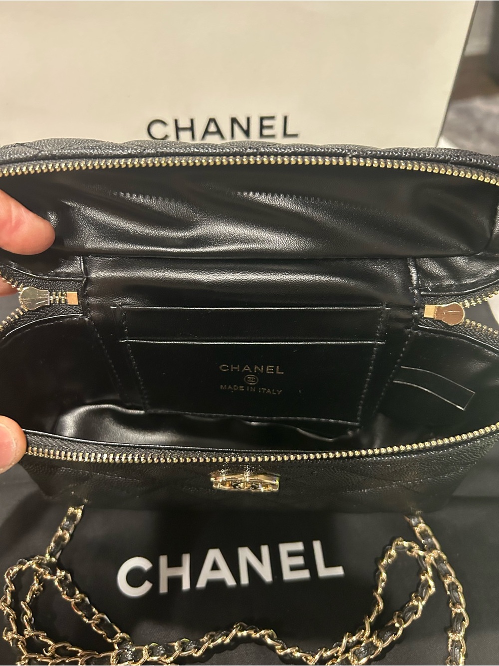 Chanel Quilted Leather Vanity Crossbody Bag in Black VIP GWP - Picture 8 of 14